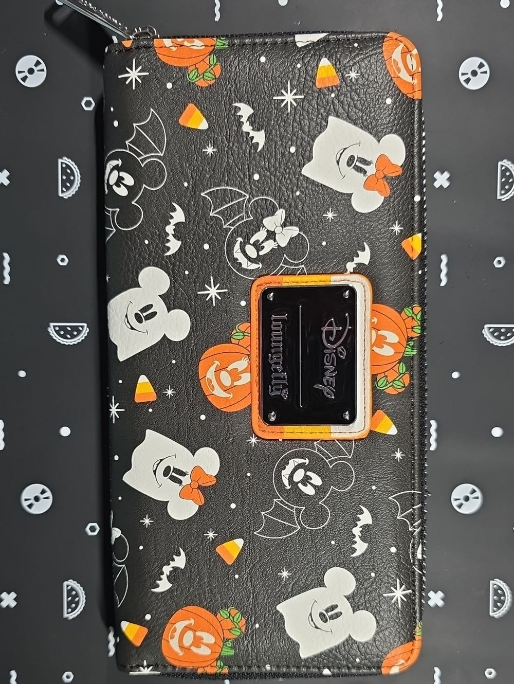 LF NWOT Mickey, Minnie Halloween Pumpkin Zip Wallet - Picture 6 of 9